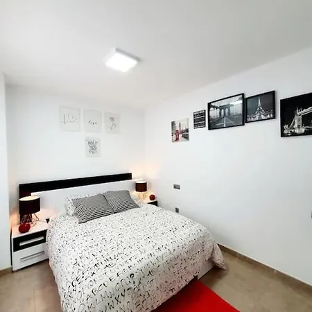 Sunhouse - Hermoso Atico En El Pueblo - Aire Acondicionado Y Bbq Area Homestay